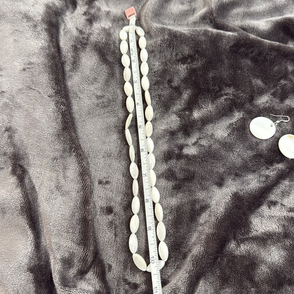 GENUINE NATURAL OVAL RICE-Shape Necklace with matching earrings - Picture 9 of 10